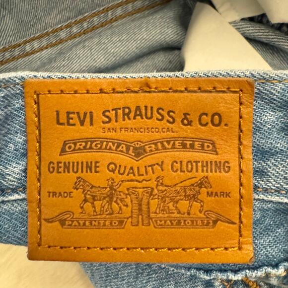 Levi's Wedgie Straight Premium Big E Raw Hem Ripped Jeans 25 NWOT - Picture 4 of 15